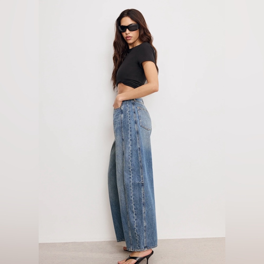 GOOD AMERICAN- GOOD EXTREME BARREL JEANS - Picture 4 of 7